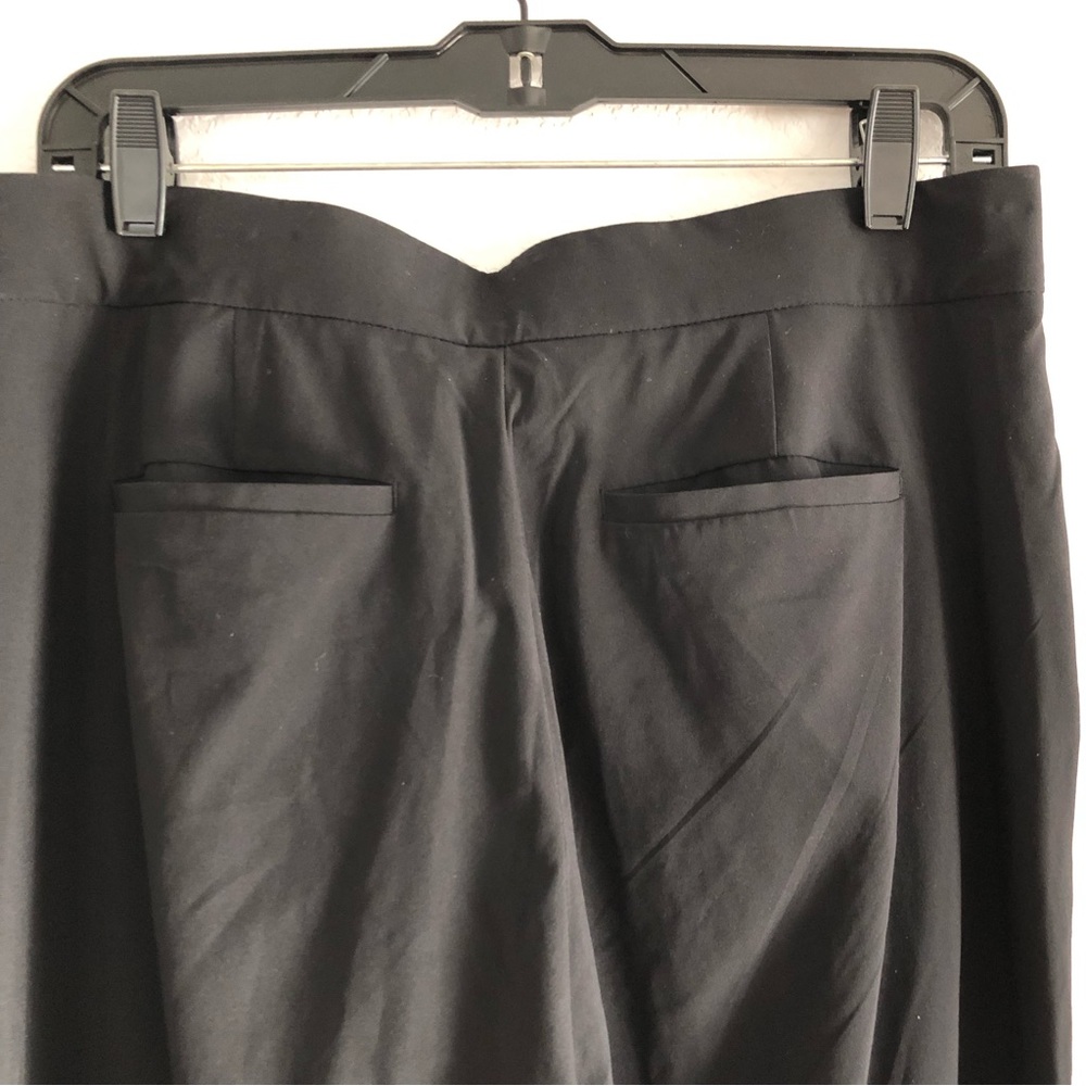 Athleta Tribeca Crop Pant Like New - Picture 8 of 8